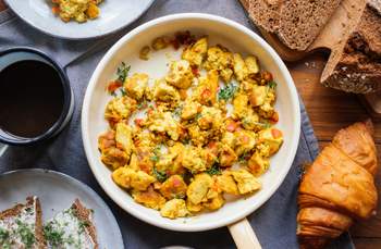 Veganer Rührtofu