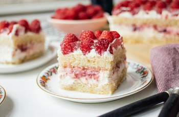 Vegane Himbeerschnitte